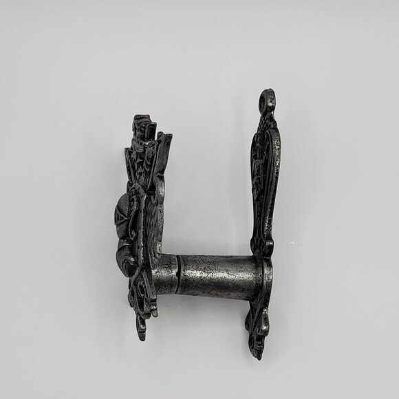 Vintage Coat of Arms Wall Hanger Hook Towel Wall Hanging Plaque Decor Brass - Picture 7 of 8